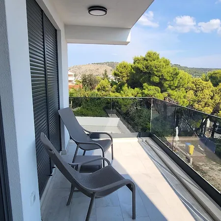With Pool & Sea View * Рогозница