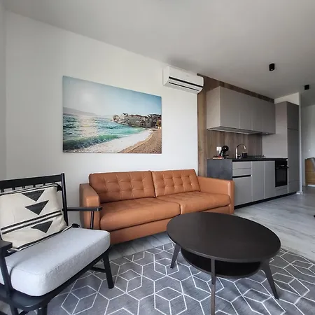 Апартаменты With Pool & Sea View